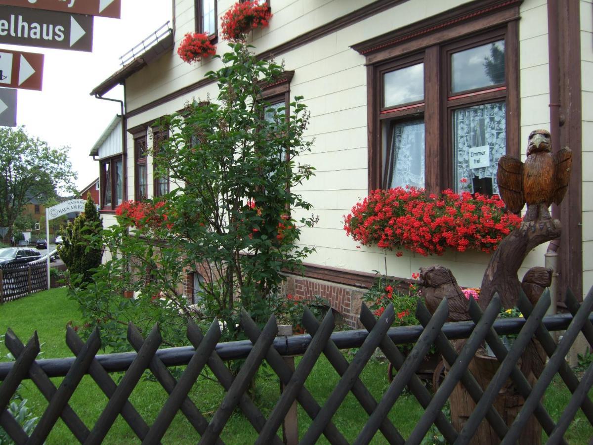 Haus Am Kurpark Hotel Санкт Андреасберг Екстериор снимка
